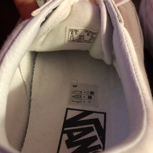 Vans - Picture 4 of 5